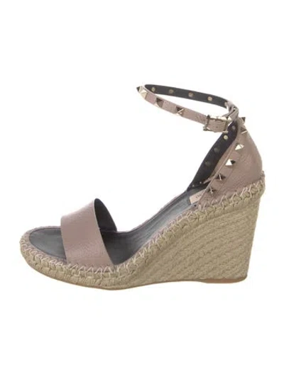 Pre-owned Valentino Garavani Leather Espadrilles In Pink