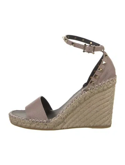 Pre-owned Valentino Garavani Leather Espadrilles W/ Tags In Neutral