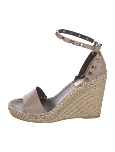 Pre-owned Valentino Garavani Leather Espadrilles W/ Tags In Neutral