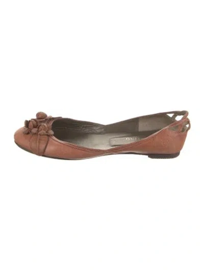 Pre-owned Valentino Garavani Leather Flats In Brown