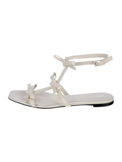 Pre-owned Valentino Garavani Leather Gladiator Sandals In White