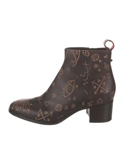 Pre-owned Valentino Garavani Leather Graphic Print Boots In Brown