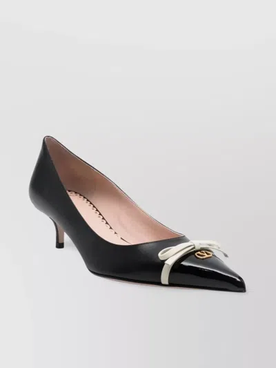 VALENTINO GARAVANI LEATHER KITTEN HEEL PUMPS WITH BOW DETAIL