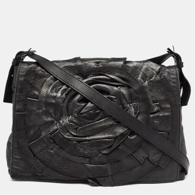 Valentino Garavani Leather Petale Rose Crossbody Bag In Black