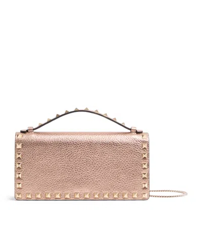 Valentino Garavani Leather Rockstud Chain Wallet In Brown