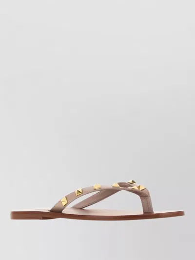 Valentino Garavani Leather Rockstud Thong Flat Sandals In Brown
