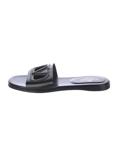 Pre-owned Valentino Garavani Leather Slides In Black
