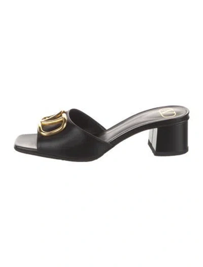 Pre-owned Valentino Garavani Leather Slides In Black