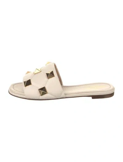 Pre-owned Valentino Garavani Leather Slides In Neutral