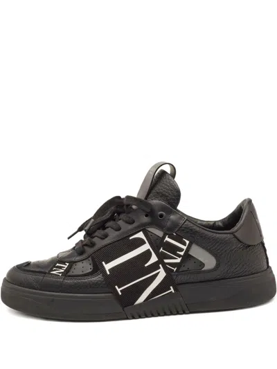 Pre-owned Valentino Garavani Leather Sneakers