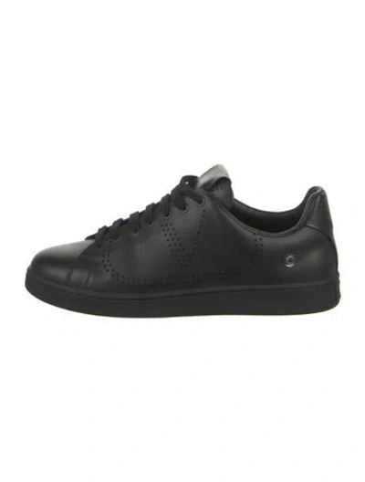 Pre-owned Valentino Garavani Leather Sneakers In Black
