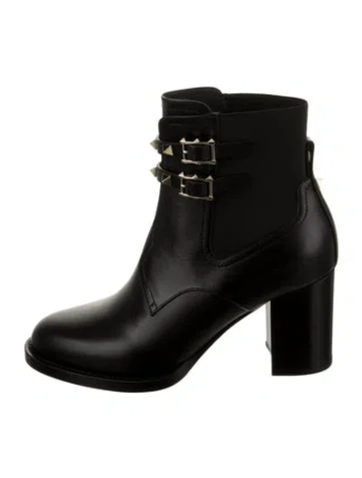 Pre-owned Valentino Garavani Leather Studded Accents Boots In Black