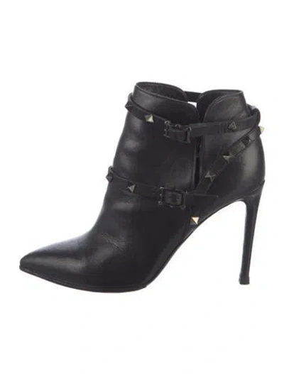 Pre-owned Valentino Garavani Leather Studded Accents Boots In Black