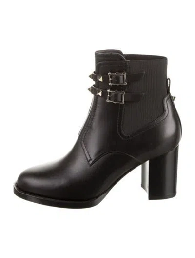 Pre-owned Valentino Garavani Leather Studded Accents Chelsea Boots In Black