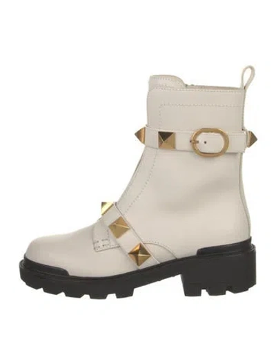 Pre-owned Valentino Garavani Leather Studded Accents Combat Boots W/ Tags In Neutral