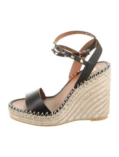 Pre-owned Valentino Garavani Leather Studded Accents Espadrilles In Black