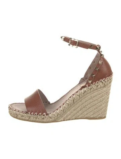 Pre-owned Valentino Garavani Leather Studded Accents Espadrilles In Brown