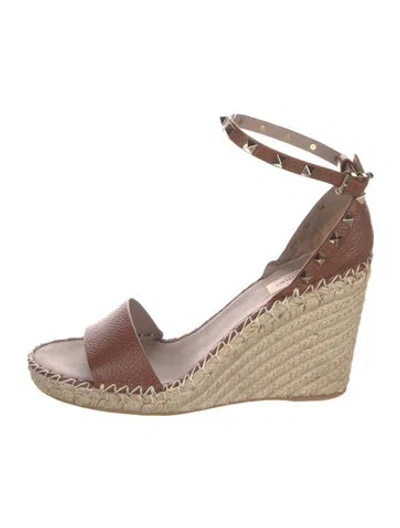 Pre-owned Valentino Garavani Leather Studded Accents Espadrilles In Brown