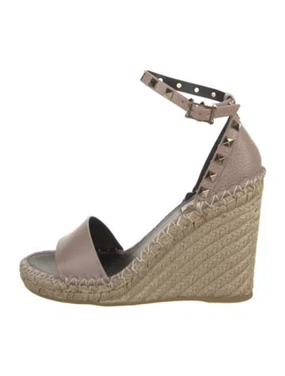 Pre-owned Valentino Garavani Leather Studded Accents Espadrilles In Neutral