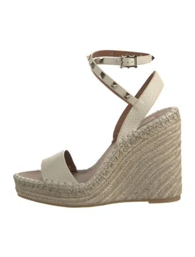 Pre-owned Valentino Garavani Leather Studded Accents Espadrilles In Neutral