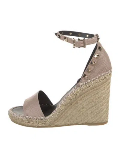 Pre-owned Valentino Garavani Leather Studded Accents Espadrilles In Neutral