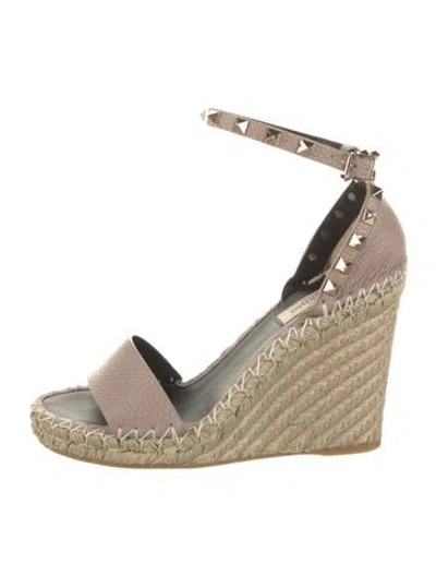 Pre-owned Valentino Garavani Leather Studded Accents Espadrilles In Neutral