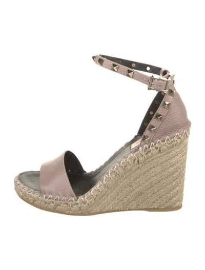 Pre-owned Valentino Garavani Leather Studded Accents Espadrilles In Neutral