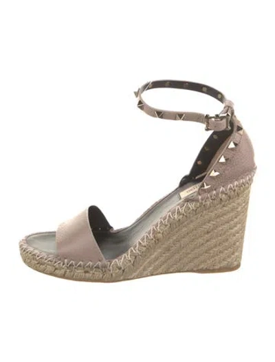 Pre-owned Valentino Garavani Leather Studded Accents Espadrilles In Neutral