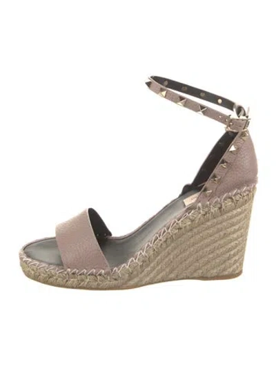 Pre-owned Valentino Garavani Leather Studded Accents Espadrilles In Neutral