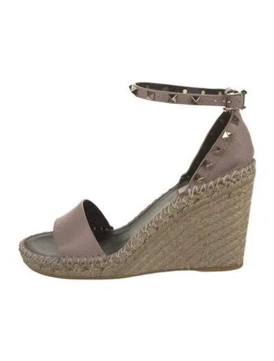 Pre-owned Valentino Garavani Leather Studded Accents Espadrilles In Neutral
