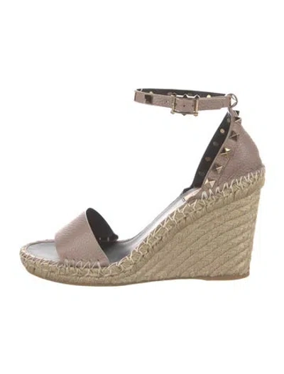 Pre-owned Valentino Garavani Leather Studded Accents Espadrilles In Neutral