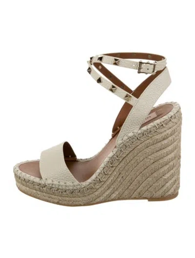 Pre-owned Valentino Garavani Leather Studded Accents Espadrilles In Neutral