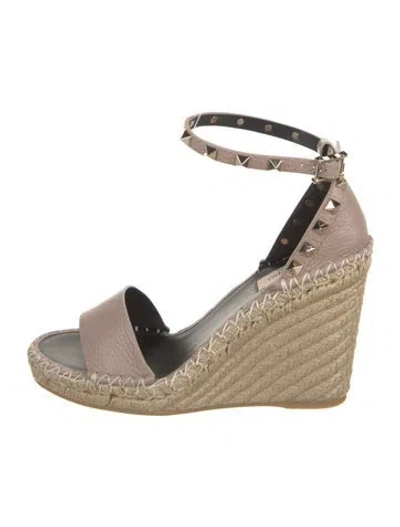 Pre-owned Valentino Garavani Leather Studded Accents Espadrilles In Neutral