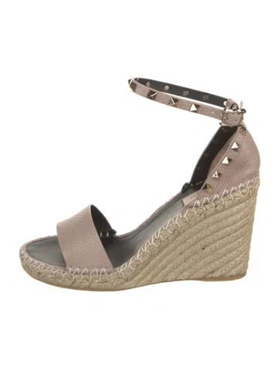 Pre-owned Valentino Garavani Leather Studded Accents Espadrilles In Neutral