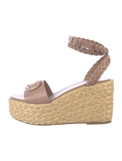 Pre-owned Valentino Garavani Leather Studded Accents Espadrilles In Neutral
