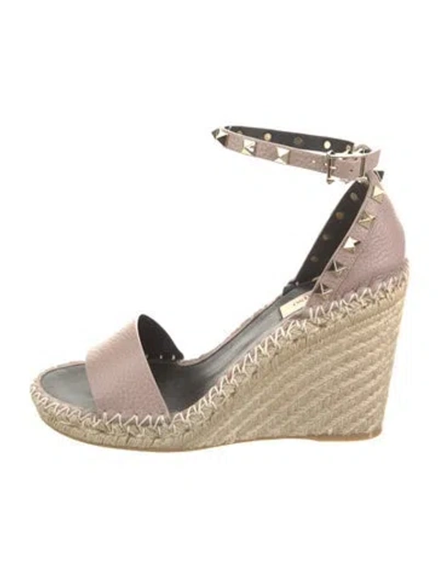 Pre-owned Valentino Garavani Leather Studded Accents Espadrilles In Pink