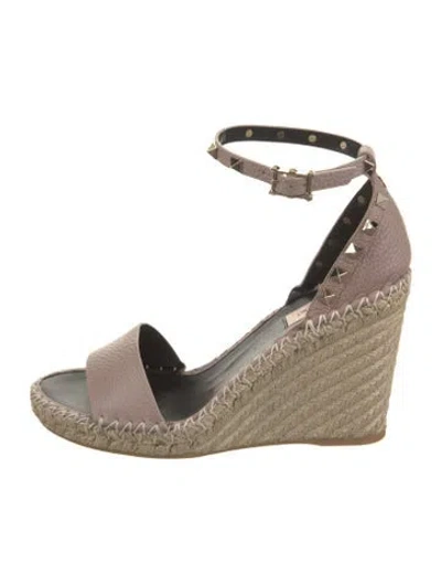 Pre-owned Valentino Garavani Leather Studded Accents Espadrilles In Pink