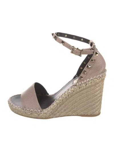 Pre-owned Valentino Garavani Leather Studded Accents Espadrilles In Pink