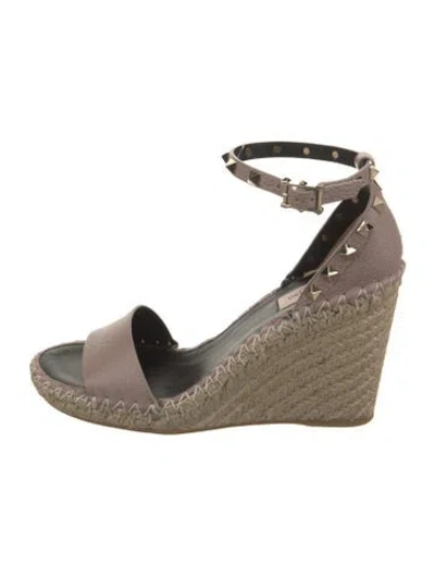 Pre-owned Valentino Garavani Leather Studded Accents Espadrilles In Pink