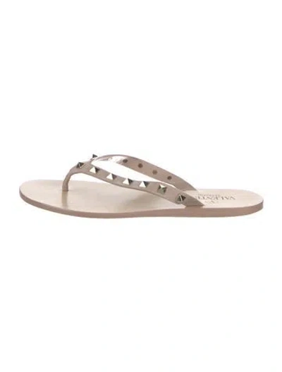Pre-owned Valentino Garavani Leather Studded Accents Flip Flops In Neutral