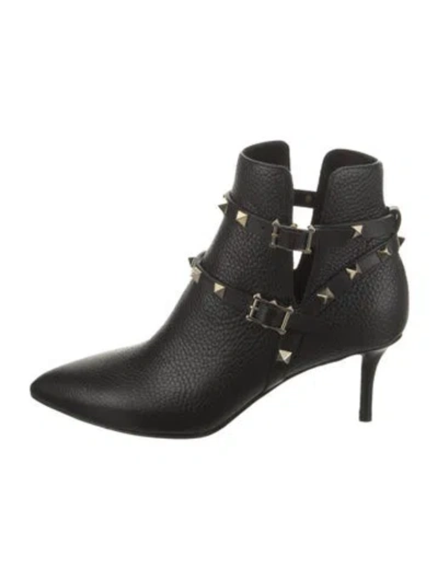 Pre-owned Valentino Garavani Leather Studded Accents Moto Boots In Black