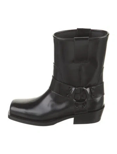 Pre-owned Valentino Garavani Leather Studded Accents Moto Boots W/ Tags In Black