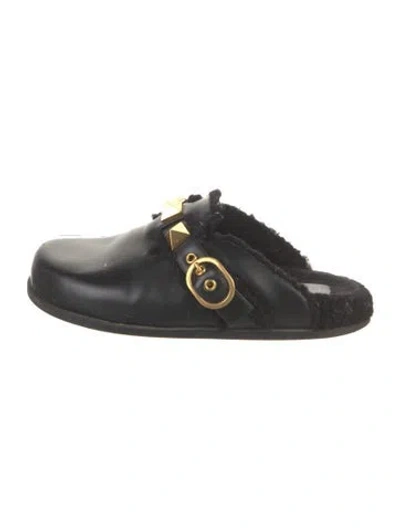 Pre-owned Valentino Garavani Leather Studded Accents Mules In Black