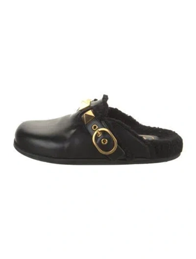 Pre-owned Valentino Garavani Leather Studded Accents Mules In Black
