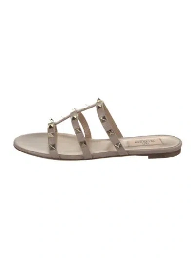 Pre-owned Valentino Garavani Leather Studded Accents Slides In Neutral