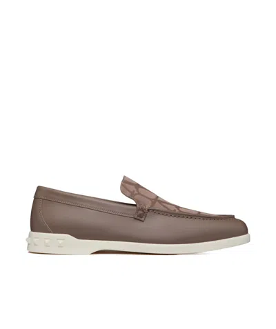 Valentino Garavani Leisure Flows Toile Iconographe Loafers In Brown