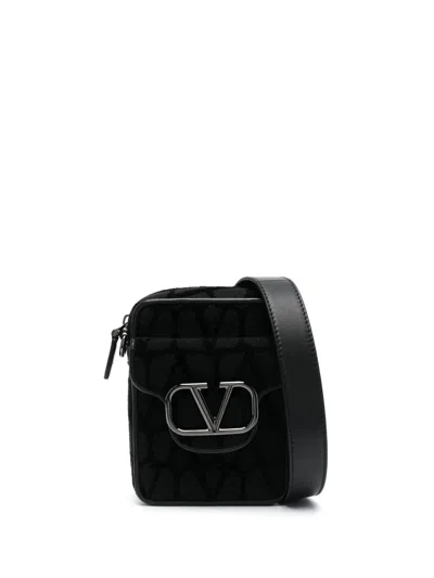 Valentino Garavani Black Toile Iconographe Canvas Shoulder Bag In Schwarz