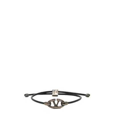 Valentino Garavani Logo Bracelet In Black