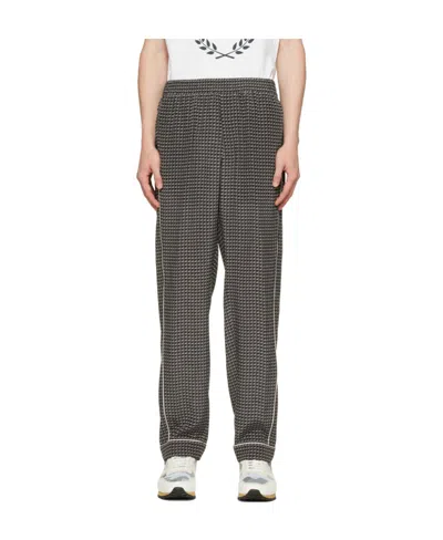 Valentino Logo Casual Pants In Black
