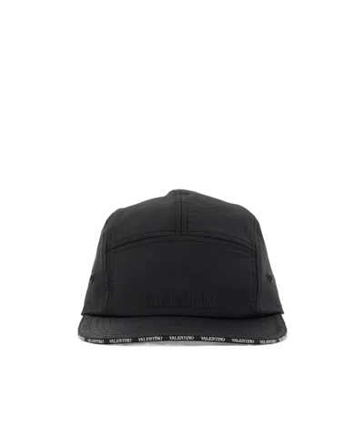 Valentino Garavani Valentino Logo Embroidered Baseball Cap In Black